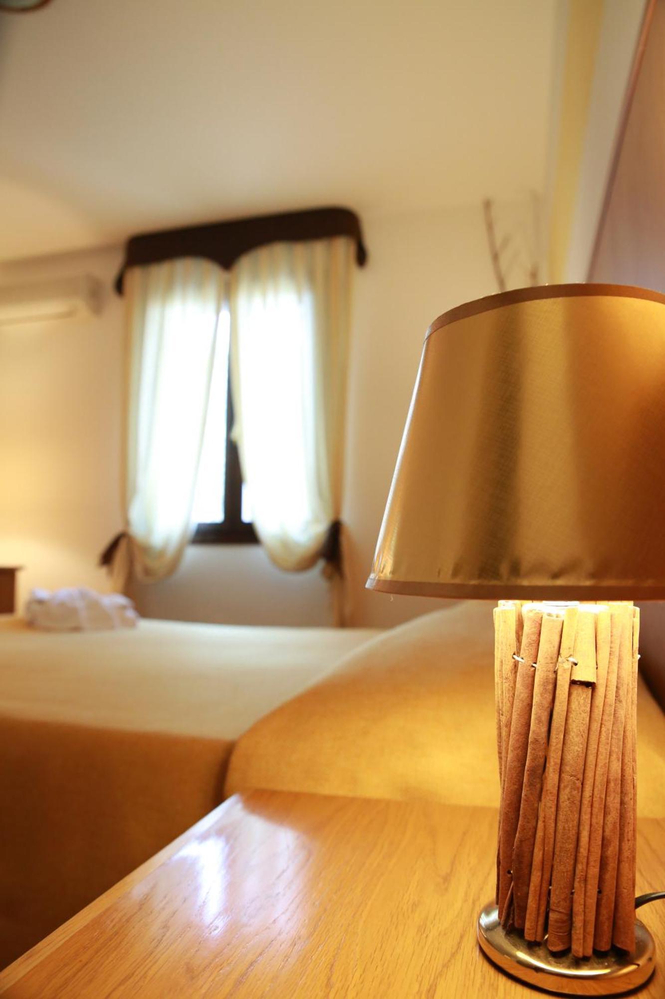Hotel Al Posta Casarsa della Delizia Стая снимка